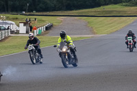 Vintage-motorcycle-club;eventdigitalimages;mallory-park;mallory-park-trackday-photographs;no-limits-trackdays;peter-wileman-photography;trackday-digital-images;trackday-photos;vmcc-festival-1000-bikes-photographs